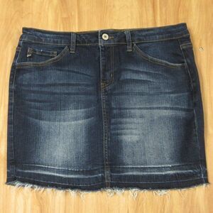 KANCAN Lou Stretch Denim Mini Skirt Womens/Juniors 29/11 Raw Edge Jeans KC6062